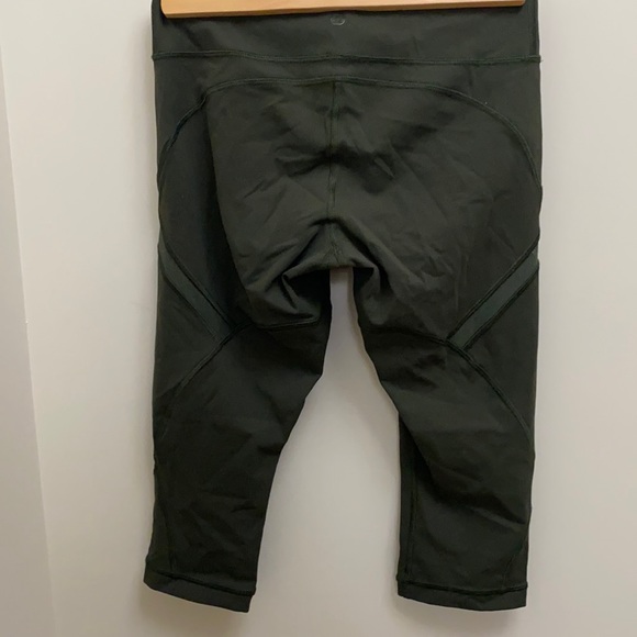 Lululemon Cool To Street Crop mesh gator green size 4 leggings capri crops - Picture 5 of 16